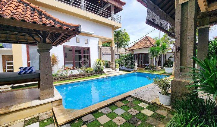 Generous seven bedroom freehold real estate in Benoa VL3263 1