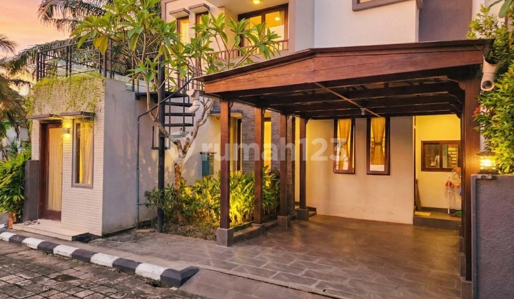 Freehold Three Bedroom Townhouse For Sale In Secure Residential Area Of Nusa Dua Vl3493 Freehold Three Bedroom Townhouse For Sale In Secure Residential Area Of Nusa Dua Vl3493
