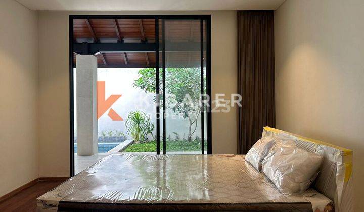 Charming Two bedroom Enclosed Living Room Modern Villa In Seminyak Minimum Three Years Rental Yrr3453 2