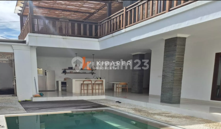 Tropical Elegance: Three-Bedroom Villa with Pool and Rooftop in Canggu YRR3580 Tropical Elegance: Three-Bedroom Villa with Pool and Rooftop in Canggu YRR3580