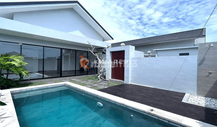 Wonderful Two-Bedroom Fully Furnished Villa with Enclosed Living in Seseh YRR3482 1