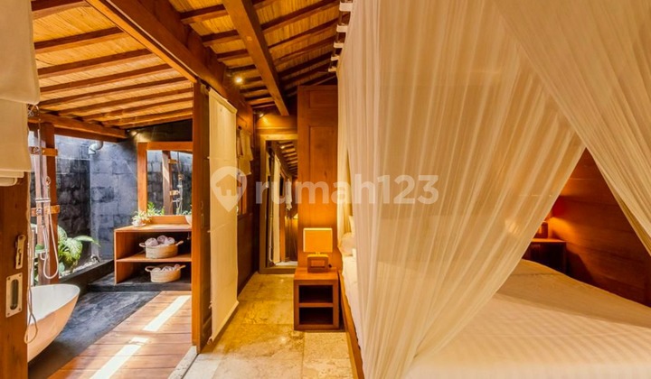 Gorgeous Two Bedroom Leasehold Joglo Style Property In Batu Bolong Vl3467 2