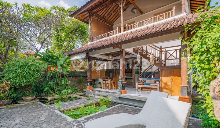 Properti investasi hak milik lima kamar tidur dijual di Lovina VL3156 1