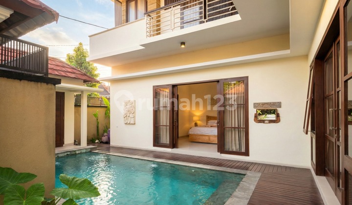 Elegant Freehold Three-Bedroom Villa In The Heart Of Canggu Vl3494