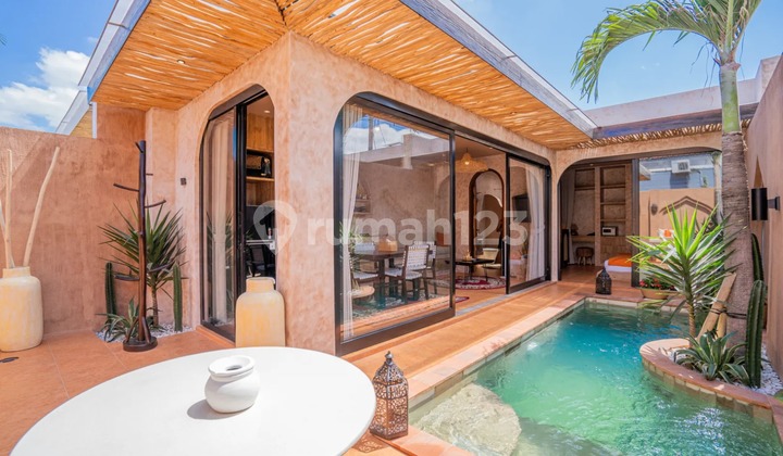 Smart Investment Off-Plan One Bedroom Leasehold Villa In Kerobokan - Semer Vl3521