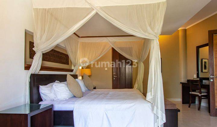 Tropical three bedroom villa for sale in Petitenget SLC002 2