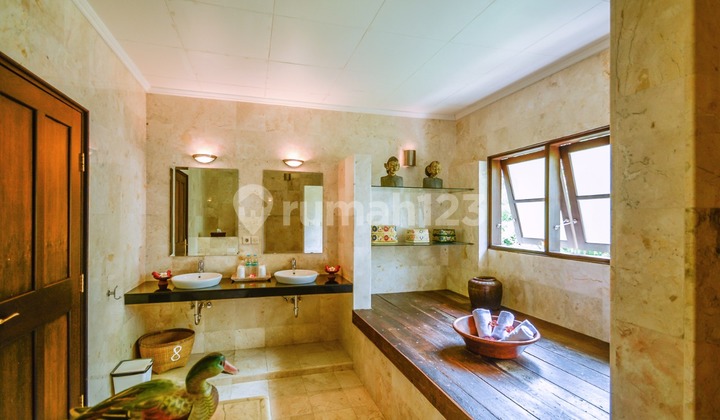 Amazing hilltop freehold ROI real estate for sale in Karangasem VL3364 2