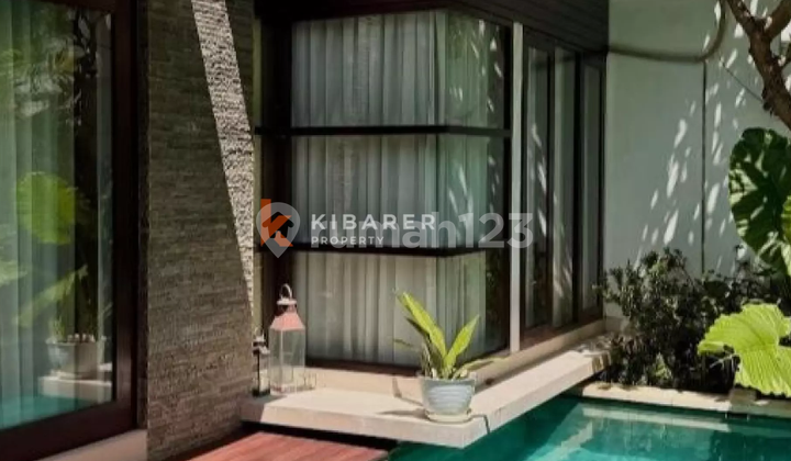 Lovely Three-Bedroom Villa With Enclosed Living In Umalas Yrj6352