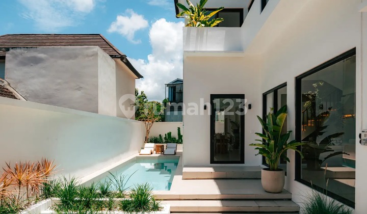 Modern two bedroom Mediterranean influenced property for sale in Melasti VL3397 Modern two bedroom Mediterranean influenced property for sale in Melasti VL3397