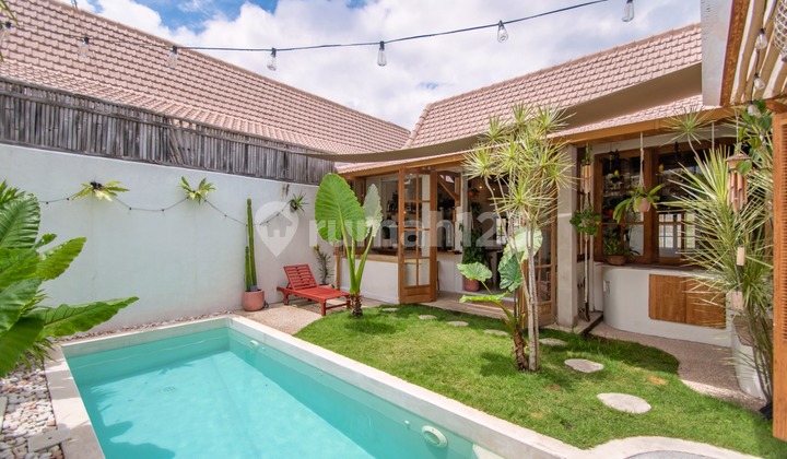 Perfect Tropical Two Bedroom Leasehold Villa in Central Umalas VL3374