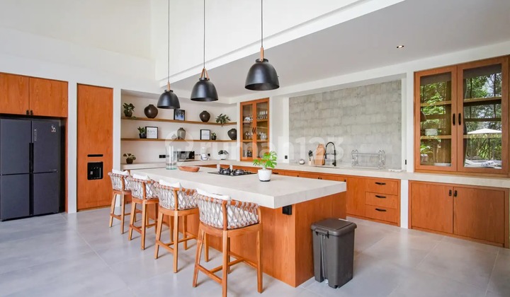 Prestigious Five Bedroom Leasehold Estate in Serene Pererenan VL3419 2