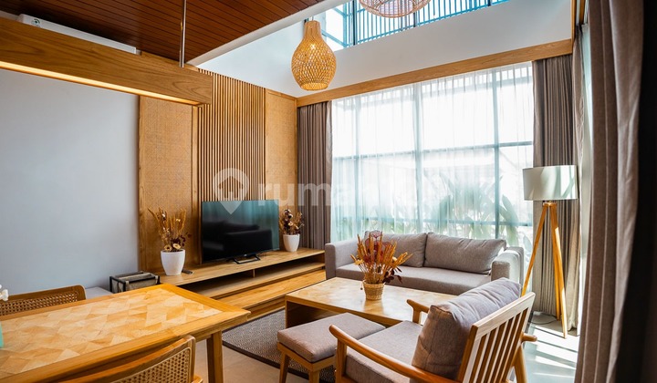 Luxurious three bedroom freehold villa in Canggu SLL006 Luxurious three bedroom freehold villa in Canggu SLL006
