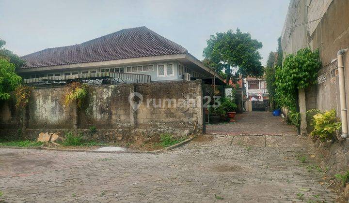 RUMAH  JALAN MADRASAH KEBAYORAN BARU JAKARTA SELATAN 2