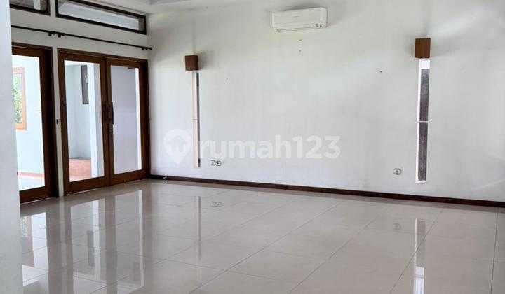 For Rent House on Cisanggiri Street, Kebayoran Baru, South Jakarta.
