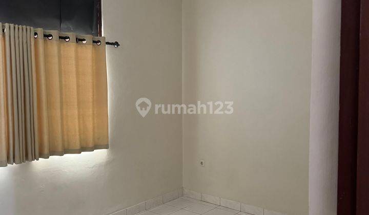 Rumah Dijual Jalan Poncol Raya, Tangerang Selatan 1