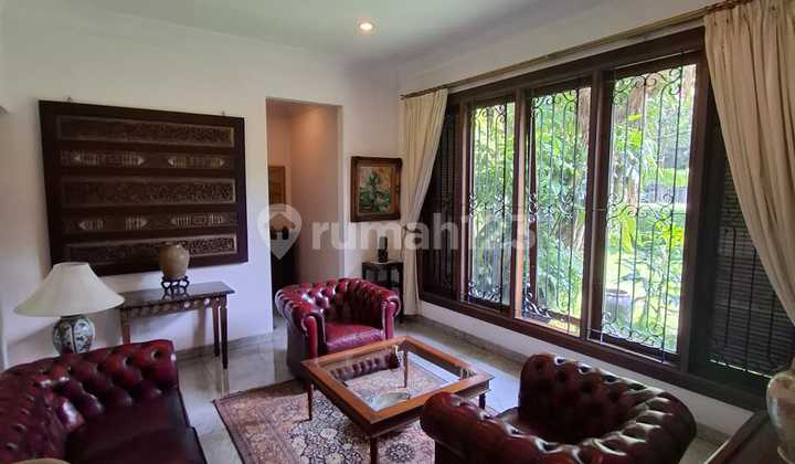 Dijual Rumah Strategis di Kebayoran Baru Jalan Hang Tuah
