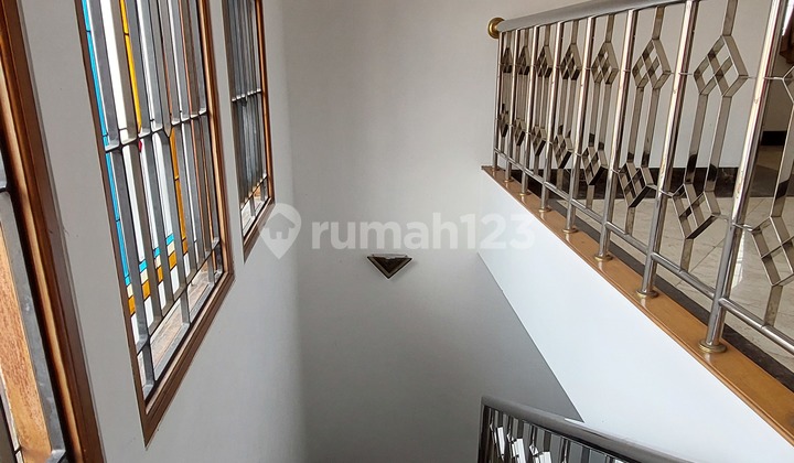 Rumah 2 Lantai Senopati Area Jl Ciawi Kebayoran Baru