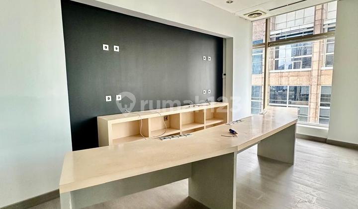 Furnished Office Space at Plaza Asia, Jl Sudirman Senayan Furnished Office Space at Plaza Asia, Jl Sudirman Senayan
