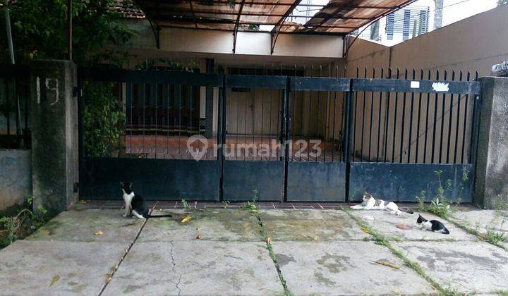 Rumah Lama Hitung Tanah di Area Strategis Matraman, Jakarta Timur 2