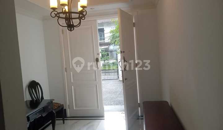 Rumah Siap Huni Disewakan Jalan Daksa Kebayoran Baru 2