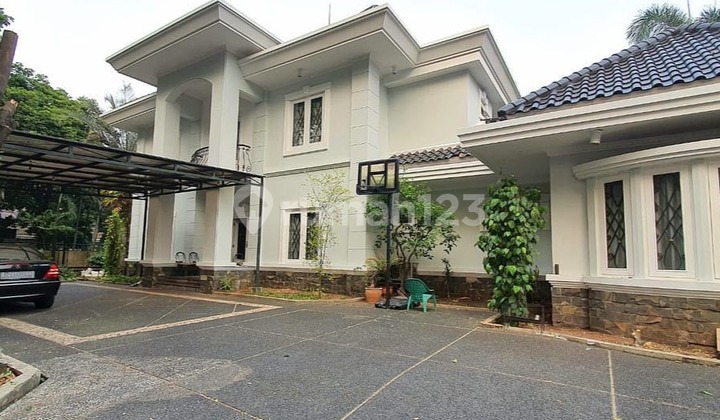 Luxurious 2-Story House in Kebayoran Baru Area, Jl. Patiunus