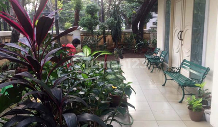 Rumah 2 Lantai Bagus di Jalan Panglima Polim, Jakarta Selatan 2