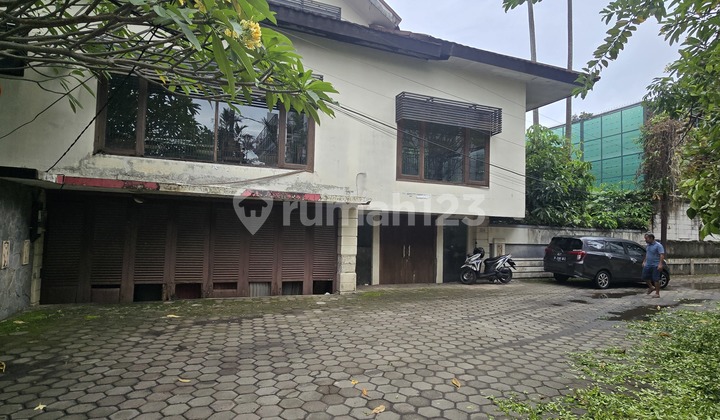 Large House Land Calculation in South Kemang 2