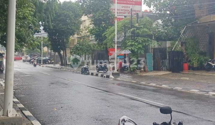 Ruang Usaha Strategis Jalan Ramai di Tebet 2