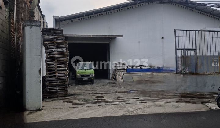 Hot Deal, Strategic Warehouse Below Market Price