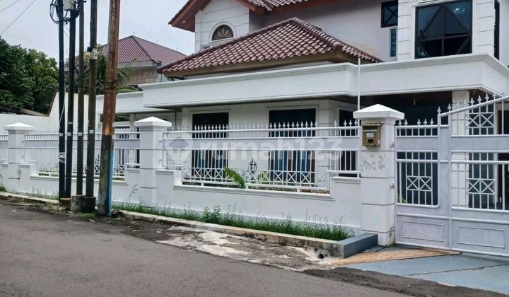 Rumah Luas Siap Huni di Kayu Putih