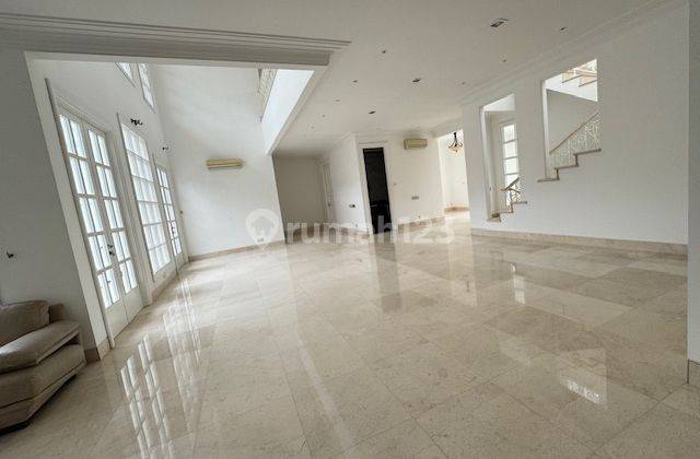 5 Bedroom Modern House In Pondok Indah 1