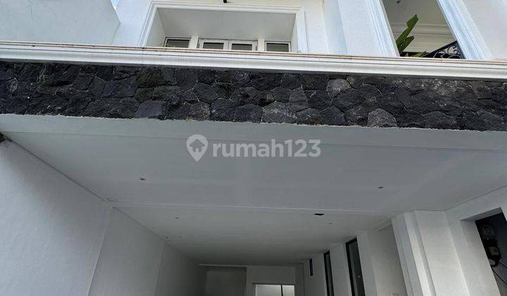 Modern House In Kebayoran Baru Bagus Dengan Lift 2