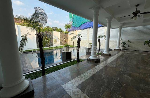 4 Bedroom Beautiful Renovated House At Kemang Utara Furnished  1