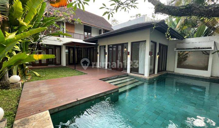 5 Bedroom Exotic House in Tropical Compound in Cipete 1