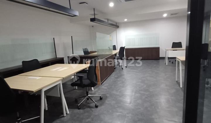 5 Bedroom House suitable for cafe, clinic, commercial area Gunawarman, Kebayoran Baru 2