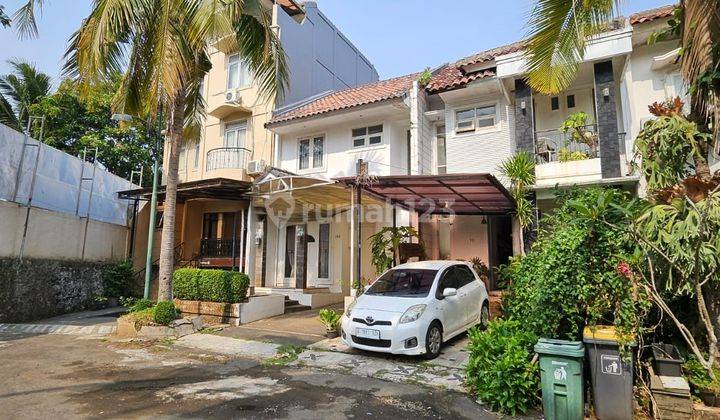 3 Bedroom Panorama Townhouse Lebak Bulus 1