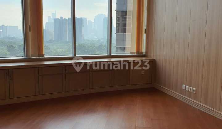 218m2 Sudirman Tower