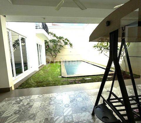 5 Bedroom Rumah Bagus di Pondok Indah Kondisi Masih Tersewa 1