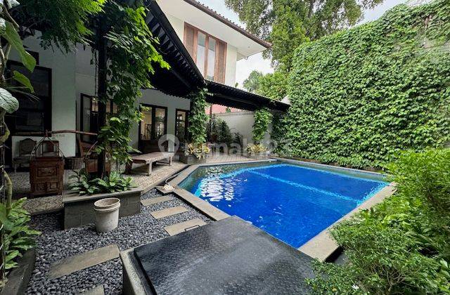 4 Bedroom Nice House In Menteng Close To Taman Suropati 1