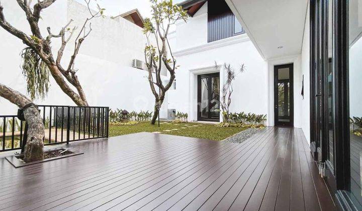 5 Bedroom Modern House In Tropical Compound Cipete 2