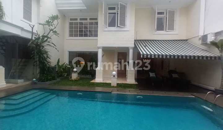 4 Bedroom Modern Beautiful House In Pondok Indah