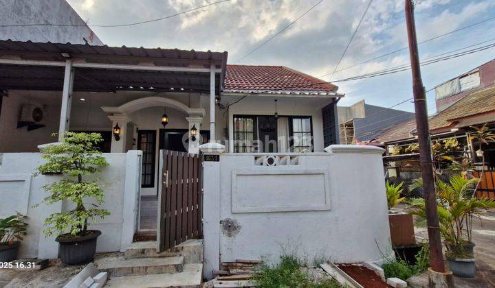 Disewakan / Di Jual Rumah Cantik Di Villa Nusa Indah 5 Posisi Hook 2