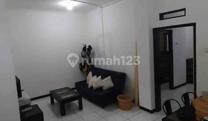 Semi-Furnished House with a Serene Location in the Lengkong Area, Bandung City 2