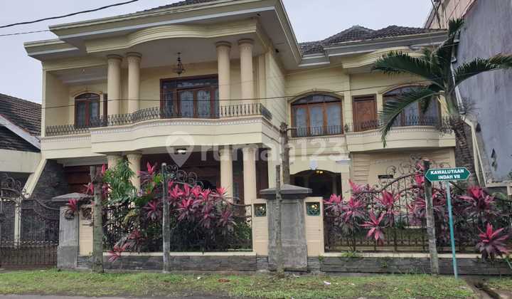 Fully Furnished House in a Scenic Location at Kawaluyaan, Bandung City