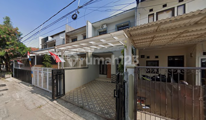 Modern Minimalist House Ready to Occupy in the Turangga Area of Bandung at an Attractive Price