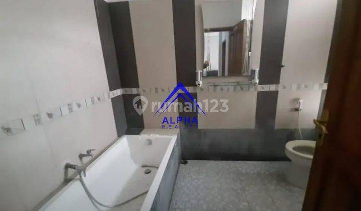 Disewakan Rumah Semi Furnished di Komplek Elite Tamansari Bukit Bandung 4