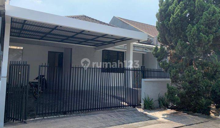 Disewakan Rumah Siap Huni di Komplek Elite Singgasana Pradana Bandung Kota Harga Terbaik 2