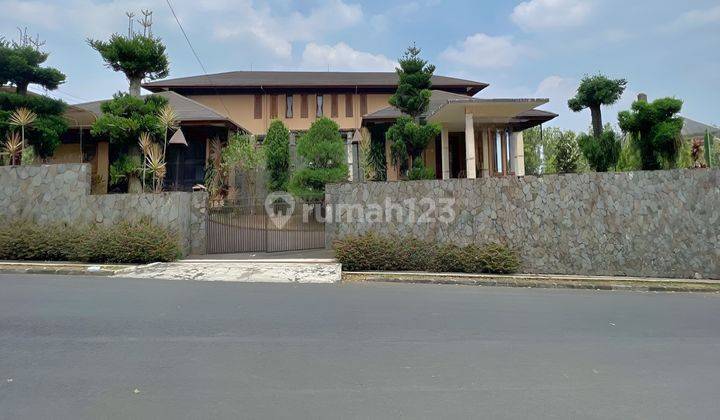 Dijual Rumah Mewah di Setiabudi Bandung Posisi Hook Harga Terbaik  1