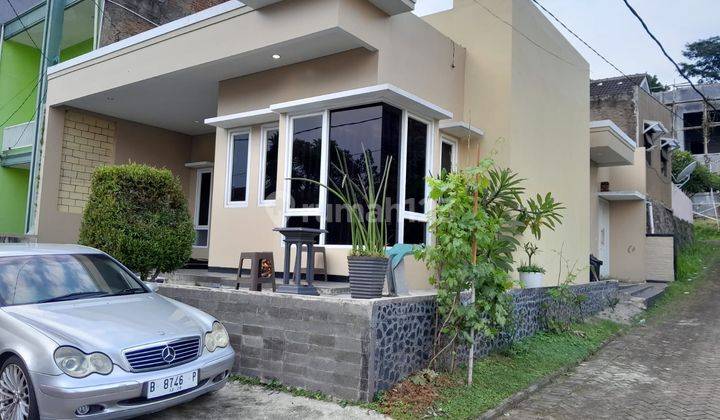 Dijual Rumah Siap Huni Posisi Hoek di Sindanglaya Bandung Kota Harga Terbaik 1