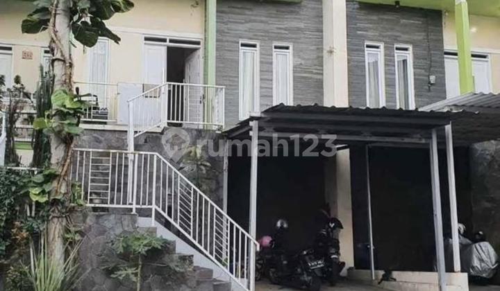 Rumah Siap Huni Lingkungan Nyaman di Komplek Padasuka Bandung Rumah Siap Huni Lingkungan Nyaman di Komplek Padasuka Bandung